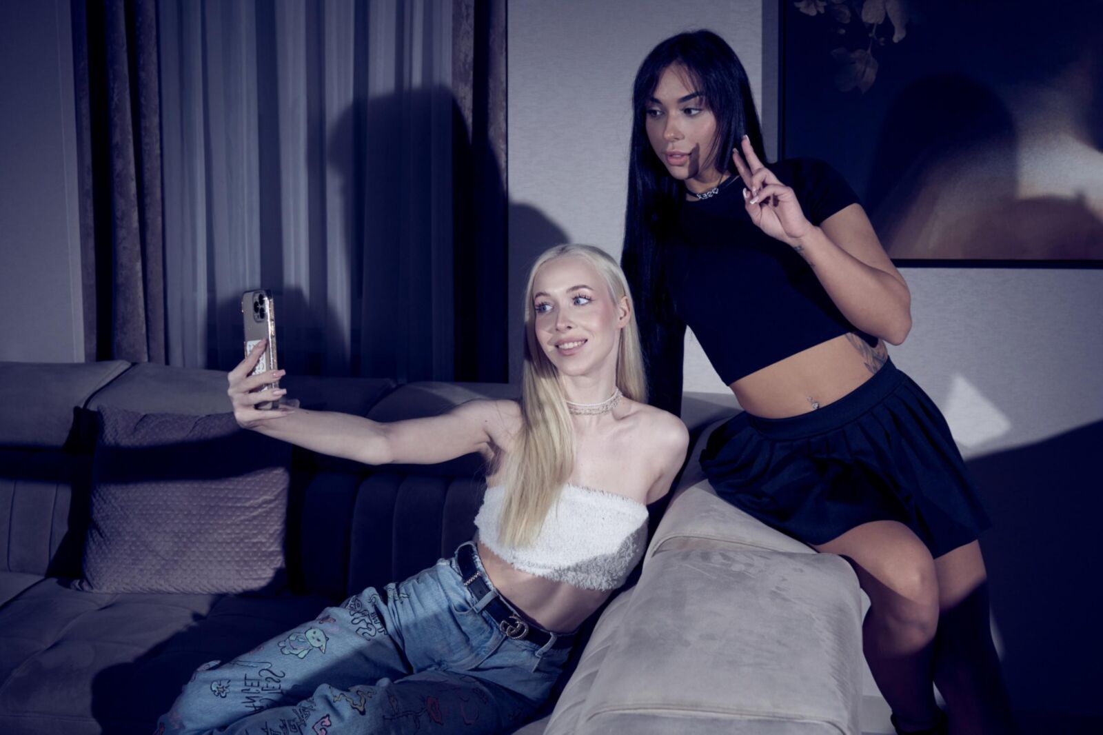 Teen latina folla al papá de su mejor amiga