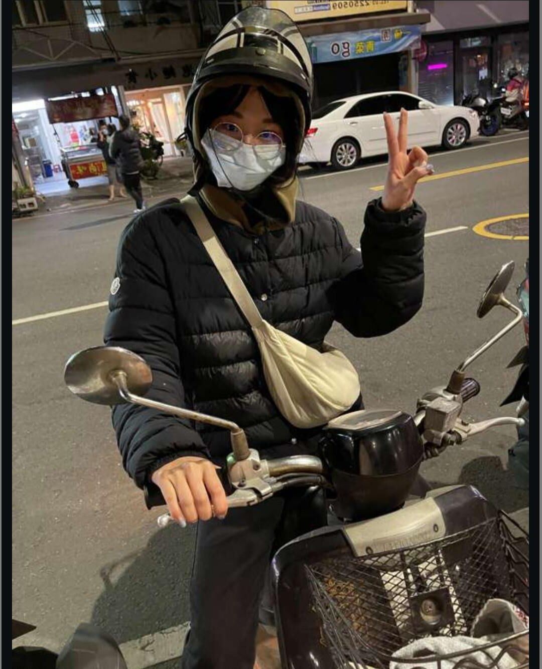彼女の白い恋人との中国のオタク
