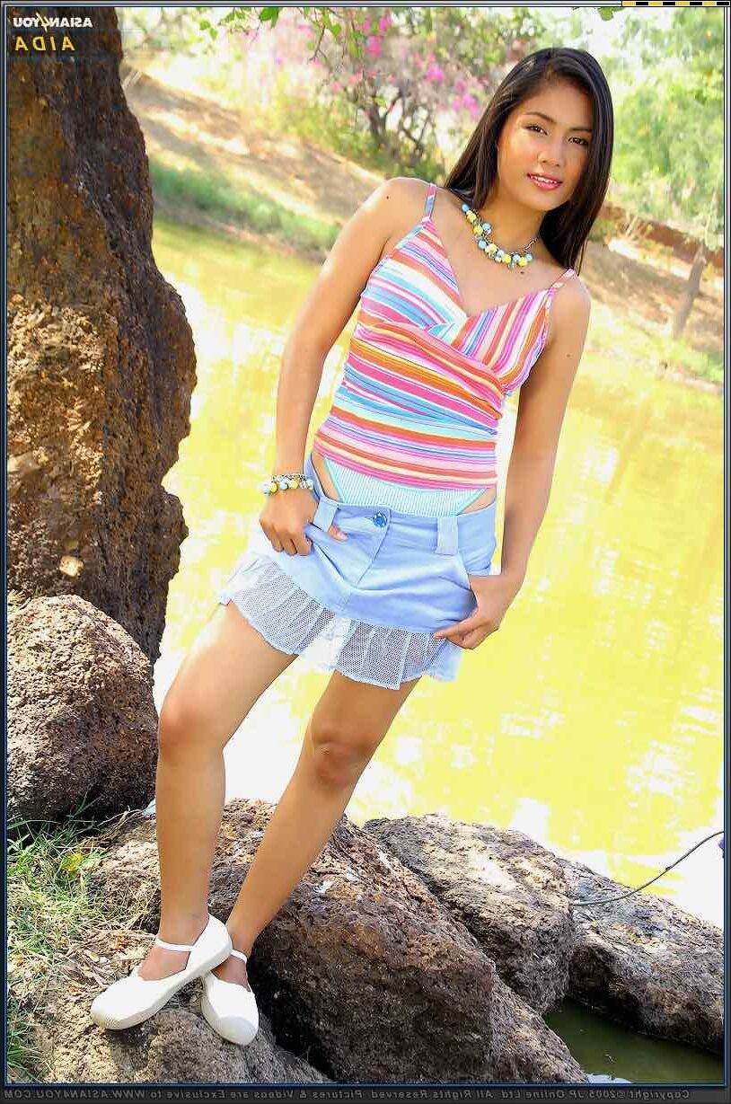 Asianyou Aida chega um pouco mais perto