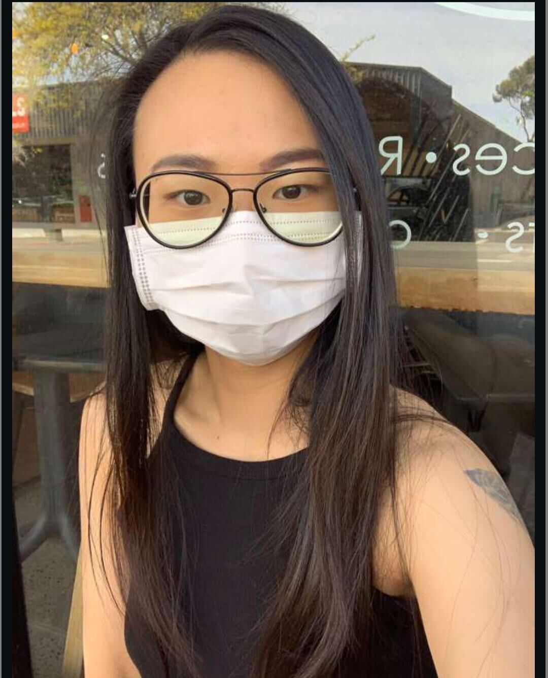彼女の白い恋人との中国のオタク