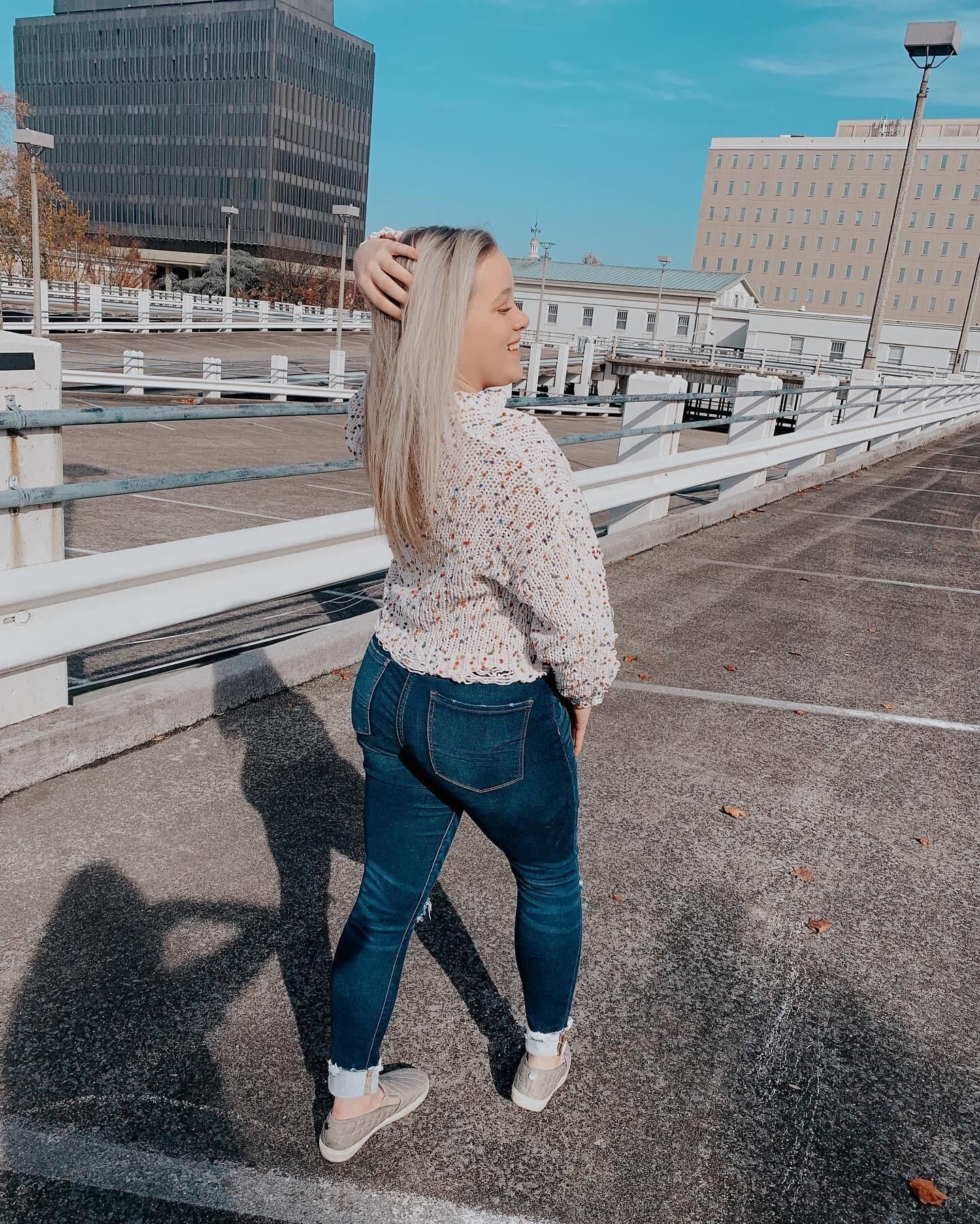 BBCの大学Snowbunny Pawg：Alivia w