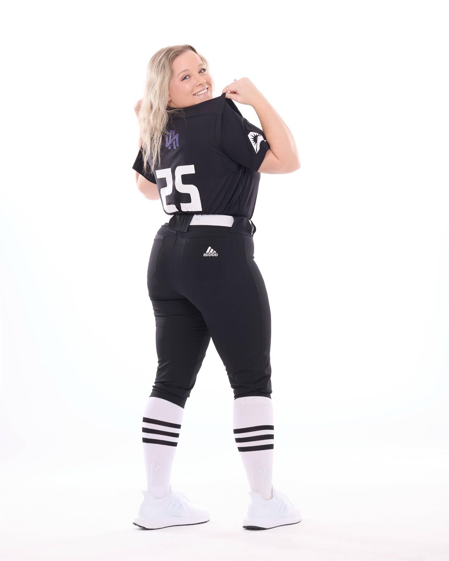 BBCの大学Snowbunny Pawg：Alivia w