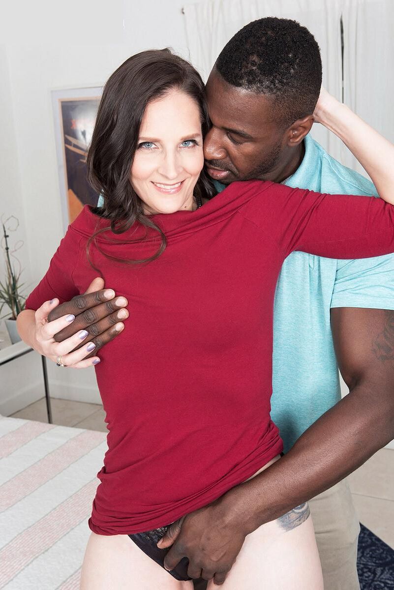 Interracial, justo antes de que comience la diversión