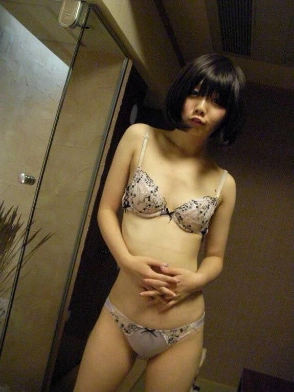 Süße zierliche japanische Freundin