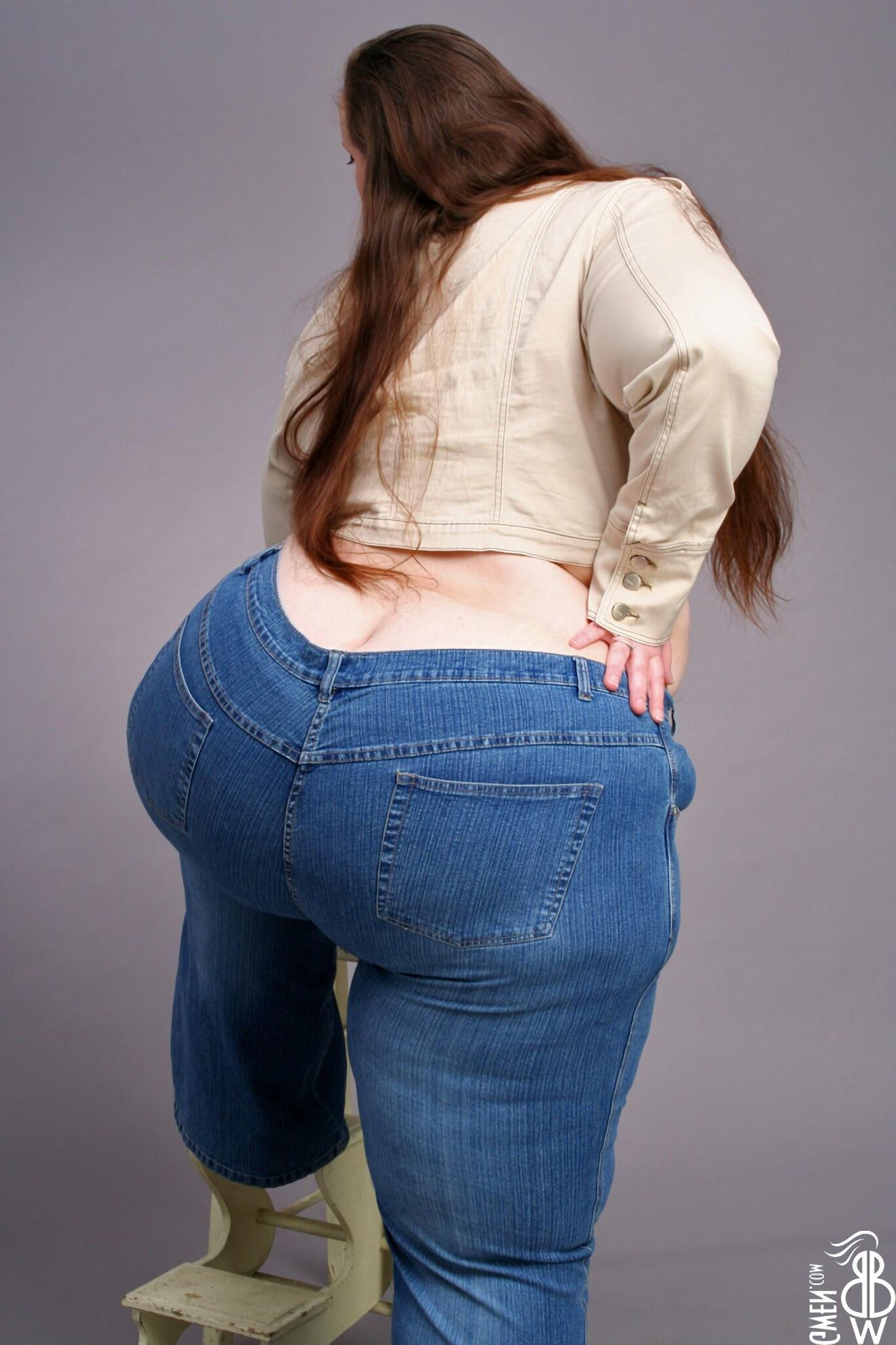 Radieuse Gwen SSBBW Rousse Avec desout Petits Nichons