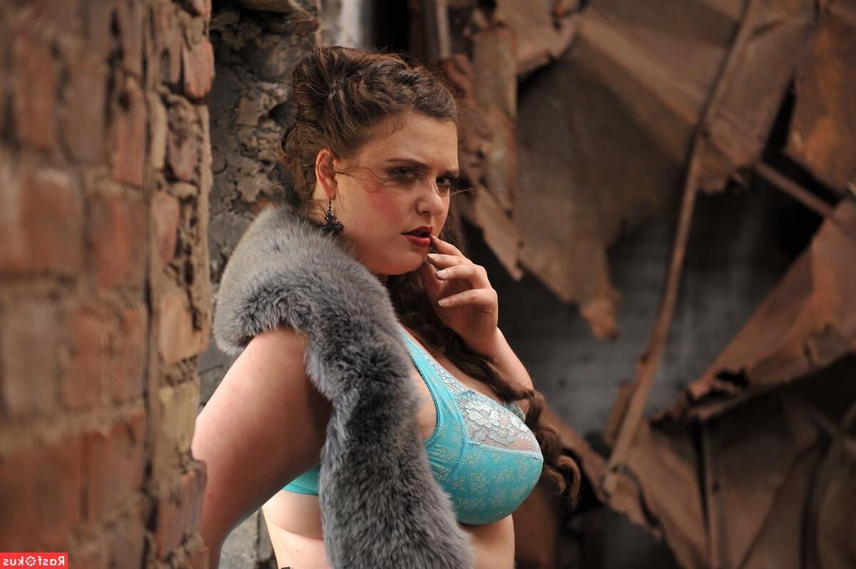 Sankt Petersburg AlexandraのBBWロシアモデル
