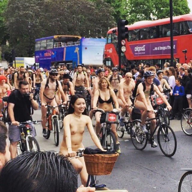 イギリスからのアジアのWNBRロンドン