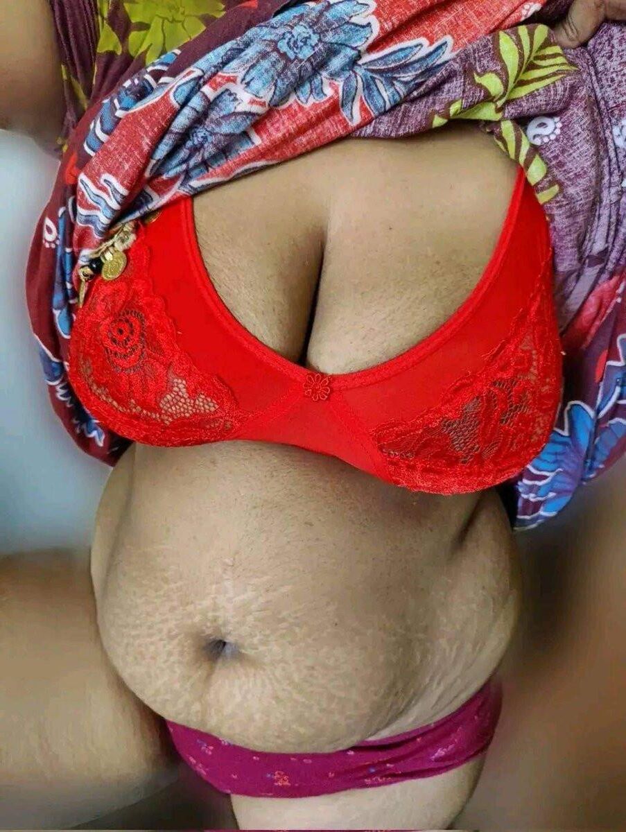 Indian Hoes (Desi Mix)