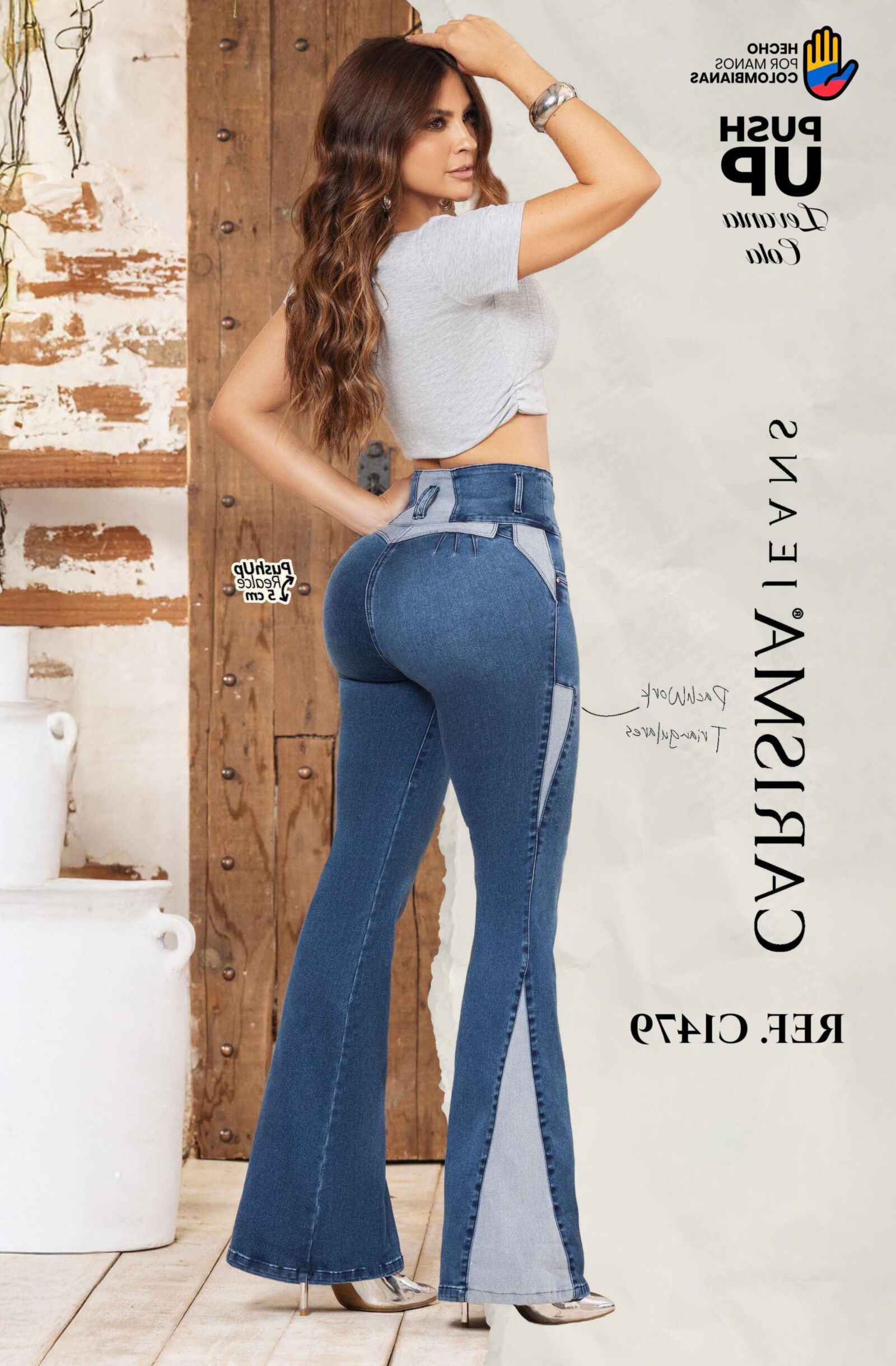 セクシーなラテンモーダモデルの足