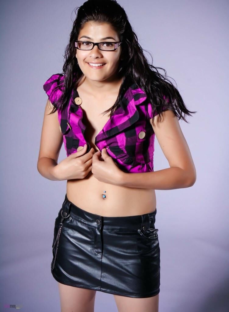 Modelo de vagabunda indiano Natasha Alyazia